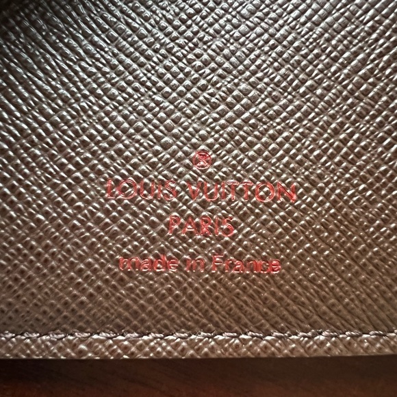 Great Condition Louis Vuitton Checkbook Wallet - Picture 4 of 13